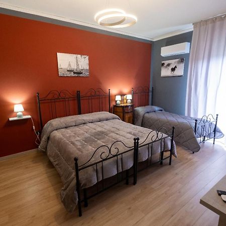 Room 112 Oltremare บาเกเรีย ภายนอก รูปภาพ