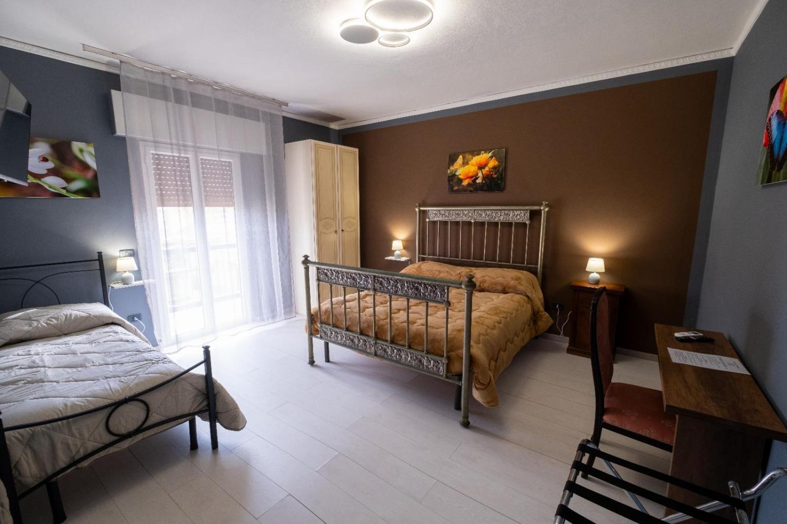 Room 112 Oltremare บาเกเรีย ภายนอก รูปภาพ