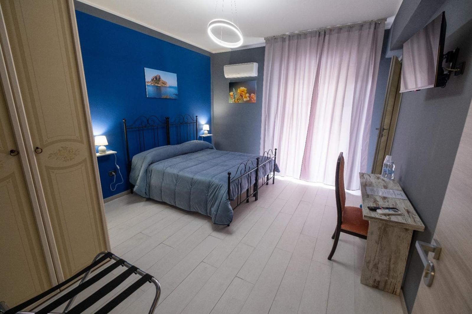 Room 112 Oltremare บาเกเรีย ภายนอก รูปภาพ